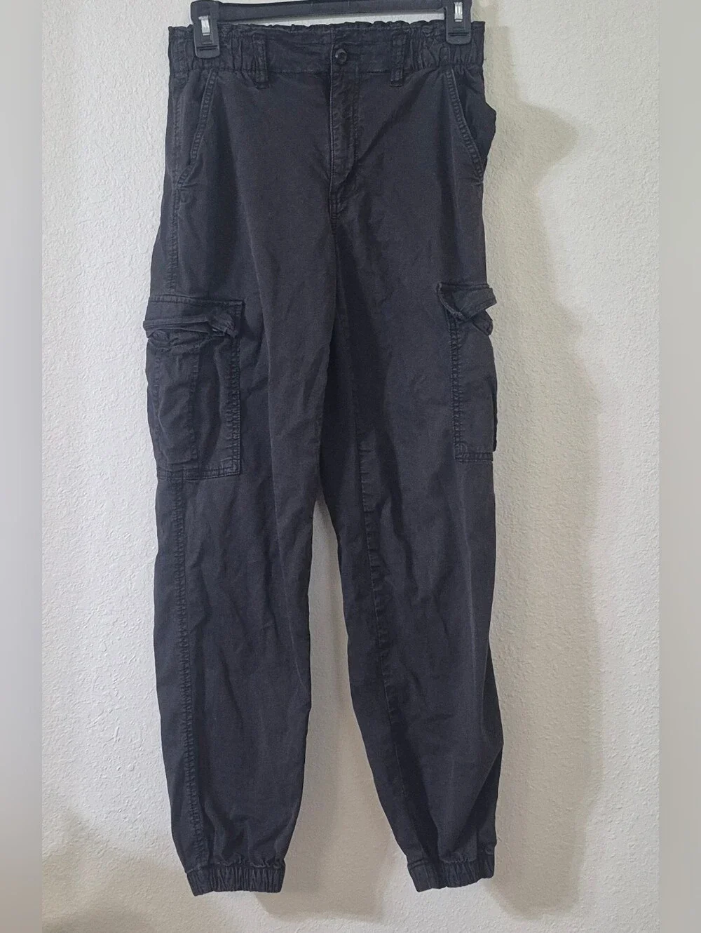 American Eagle Outfitters Black Cargo Jogger Pants with Utility Pockets